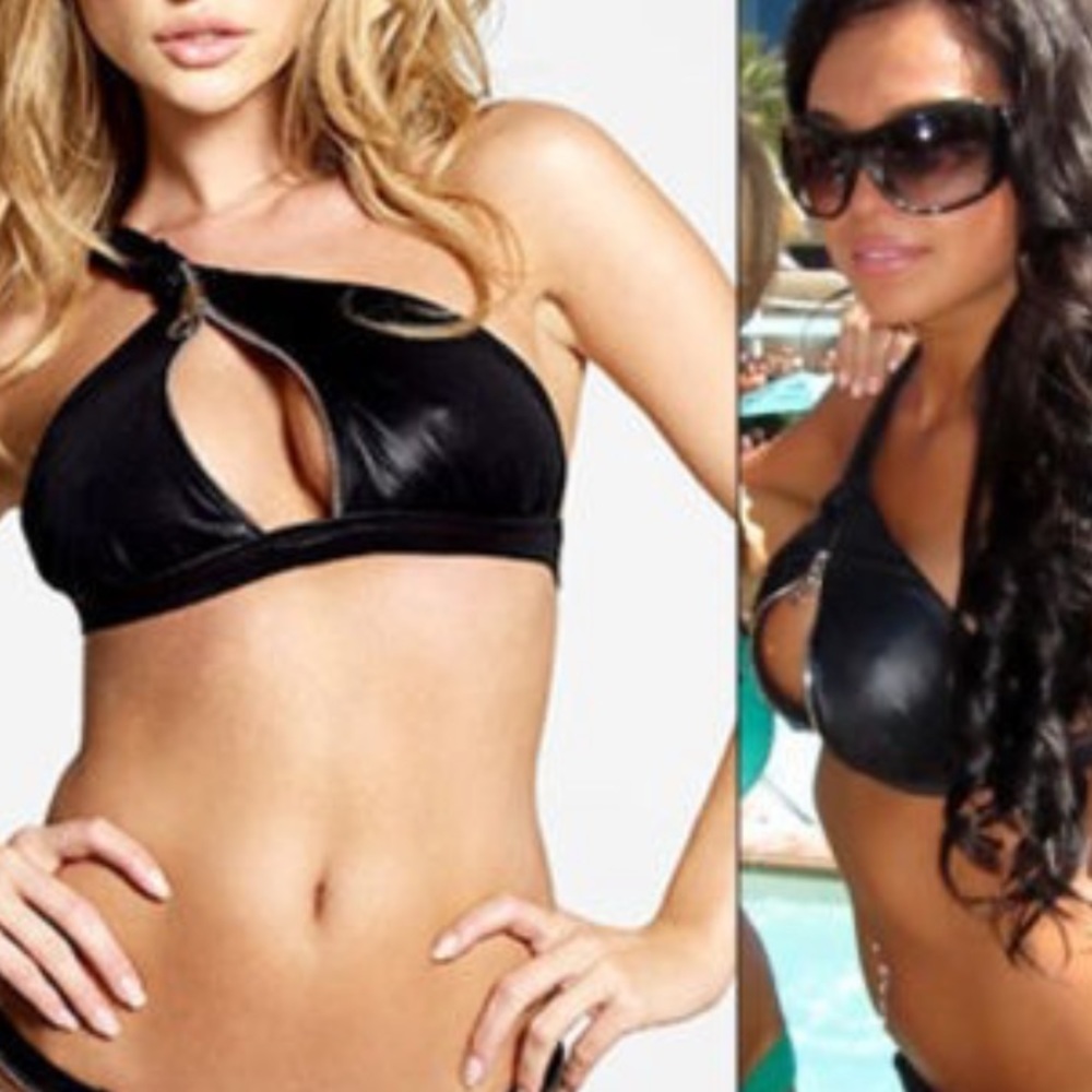 Beach Bunny Love Lockdown Black Top NWT